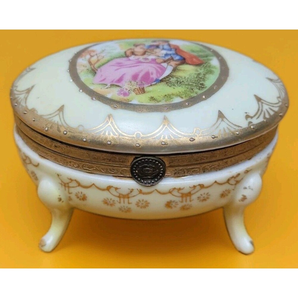 VIntage German Kalk Porzellanfabrik Trinket Box Courting Couple 087 Porcelain